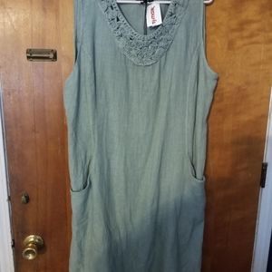 Plus size shift dress
